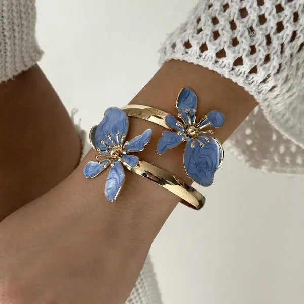 🌸 Bracelet Fleurs Douceur — Manchette Plaquée Or